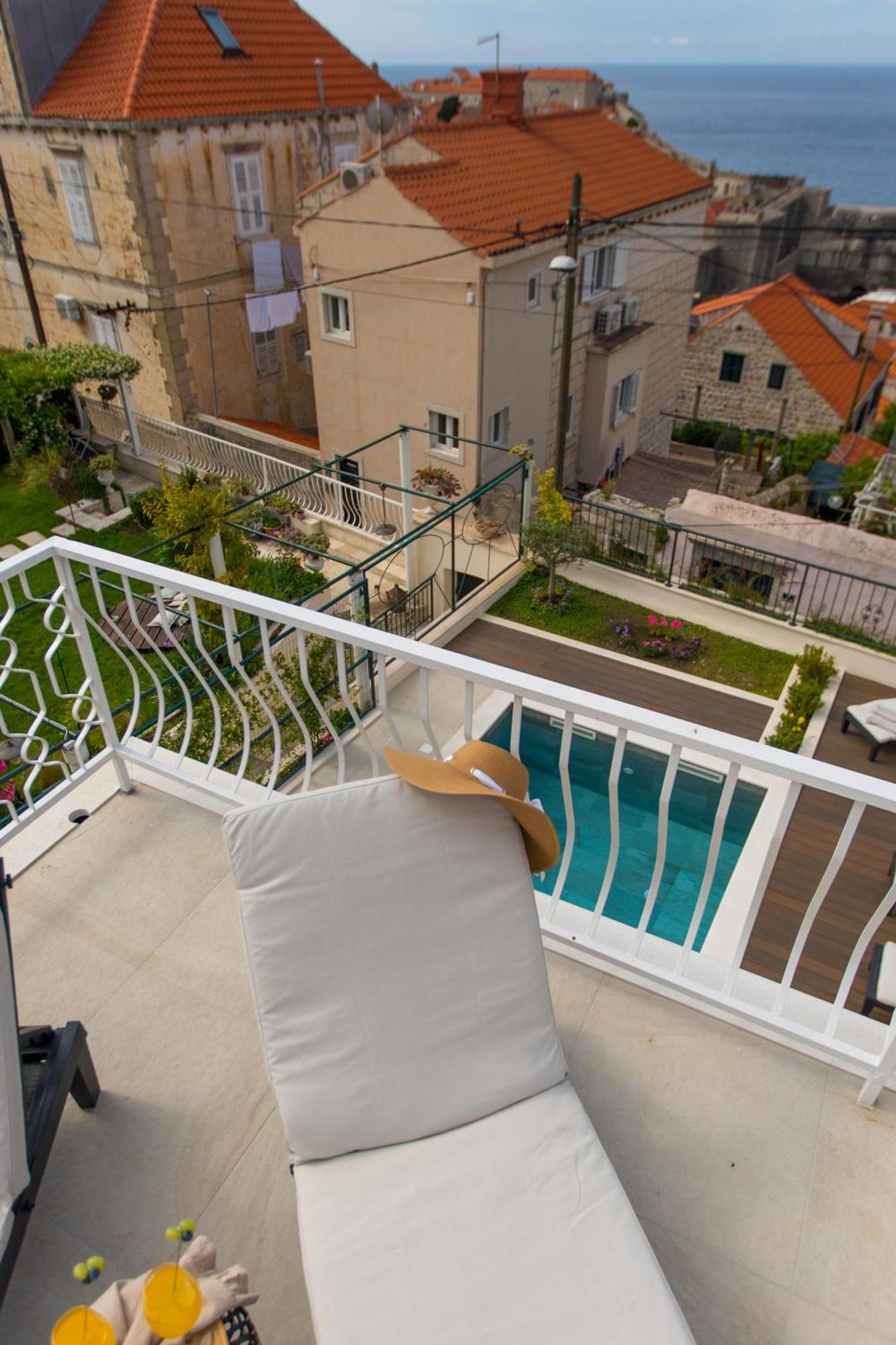Back In Time Luxury Dubrovnik 2 Apartment Exterior photo